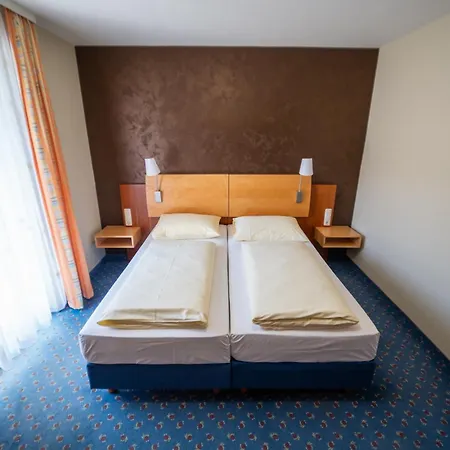 - Ernst 3*