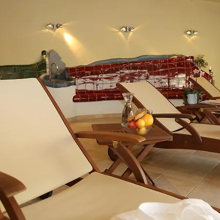 Ξενοδοχείο - Ernst