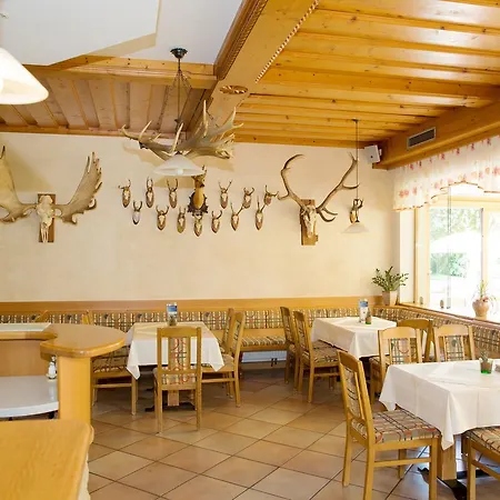 - Ernst Ξενοδοχείο Untermuhl