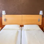 Hotel - Ernst