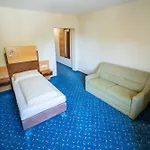 - Ernst Hotel 3*