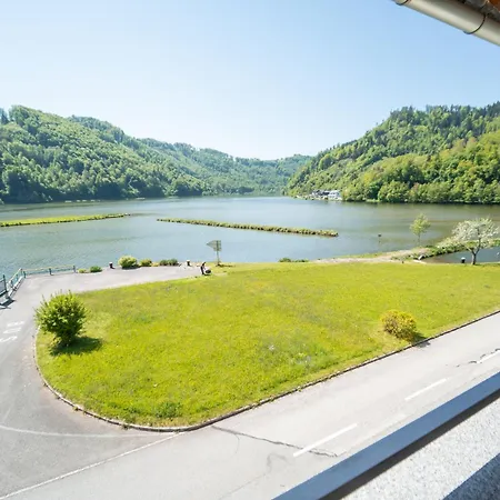 - Ernst Hotel 3*