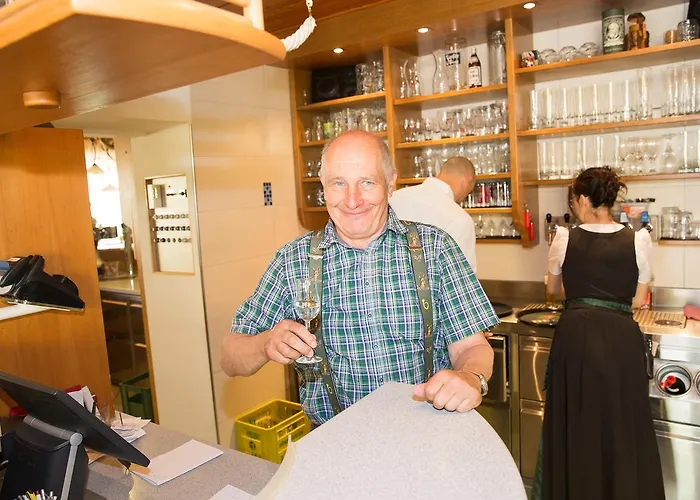 - Ernst Ξενοδοχείο Untermuhl